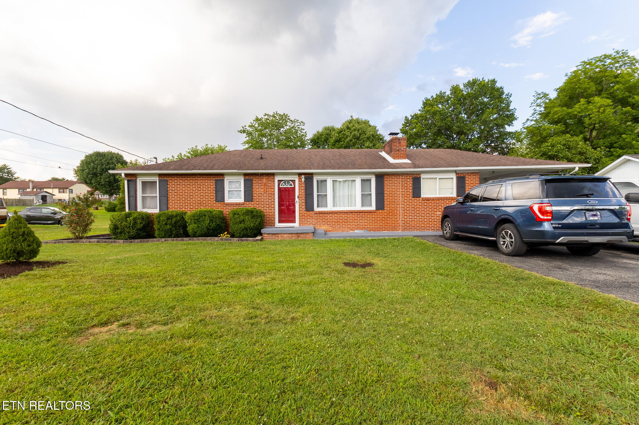 Property Photo: 211 Willowbrook Drive TN 37763