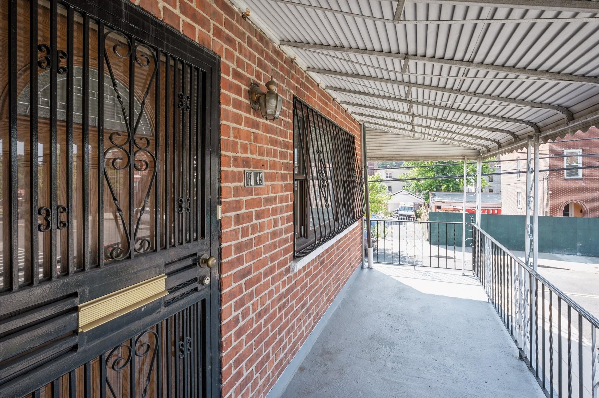 Property Photo: 1149 East 219th Street NY 10469