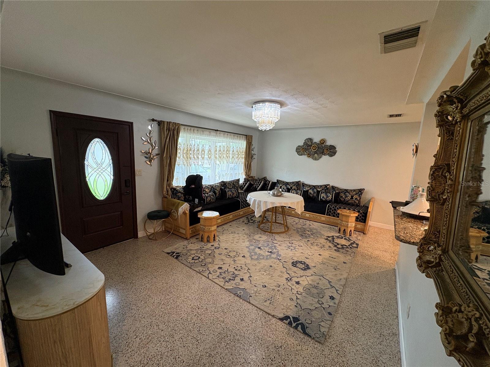 Property Photo: 4337 15th Avenue N FL 33713