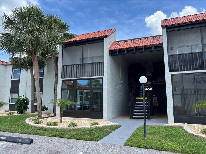 3231 Beneva Road 202  Sarasota FL 34232 photo