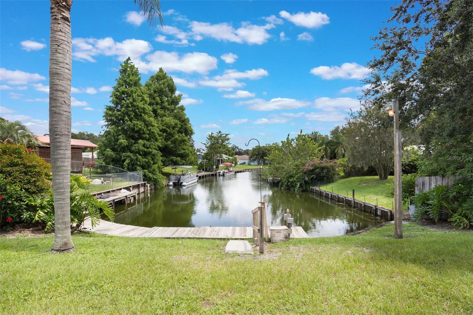 Property Photo: 2713 Palm Acres Avenue FL 33898