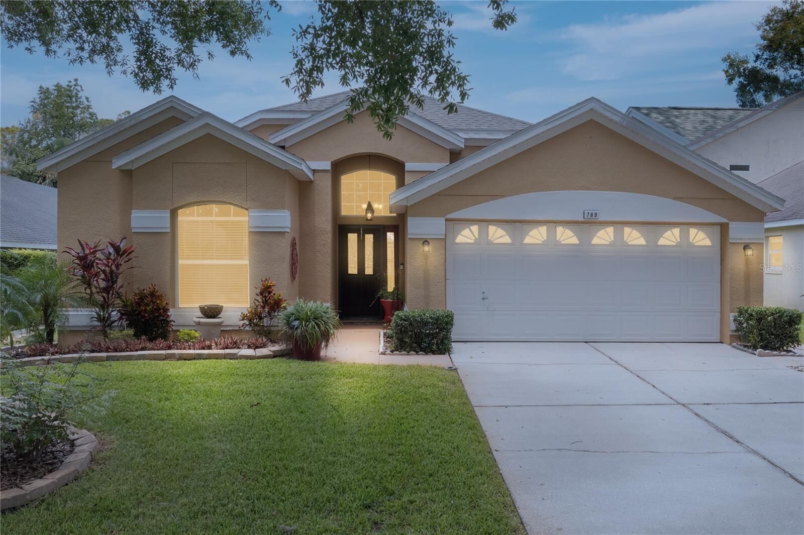 Property Photo:  789 White Ivey Court  FL 32712 