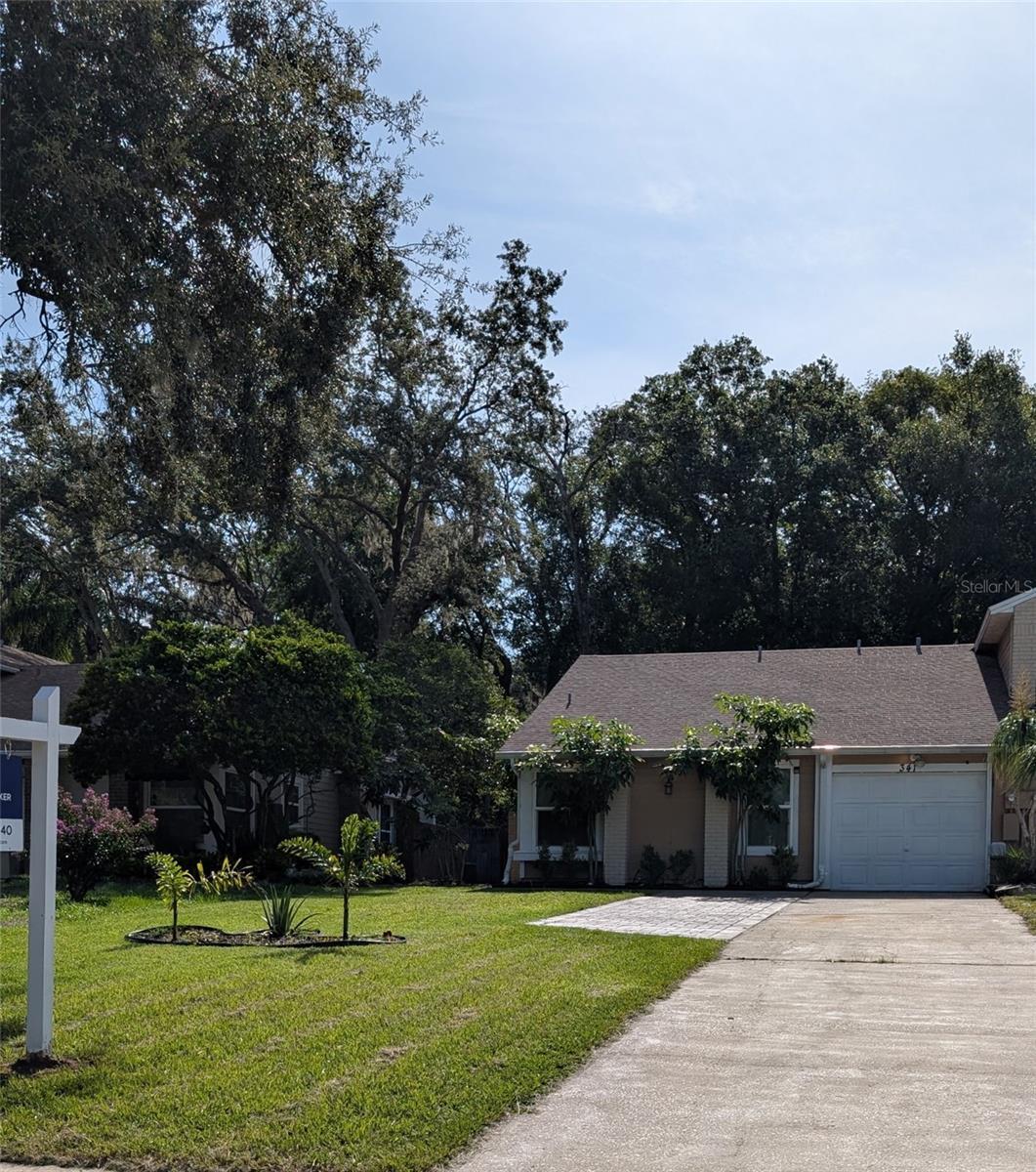 Property Photo: 341 Alston Drive FL 32835