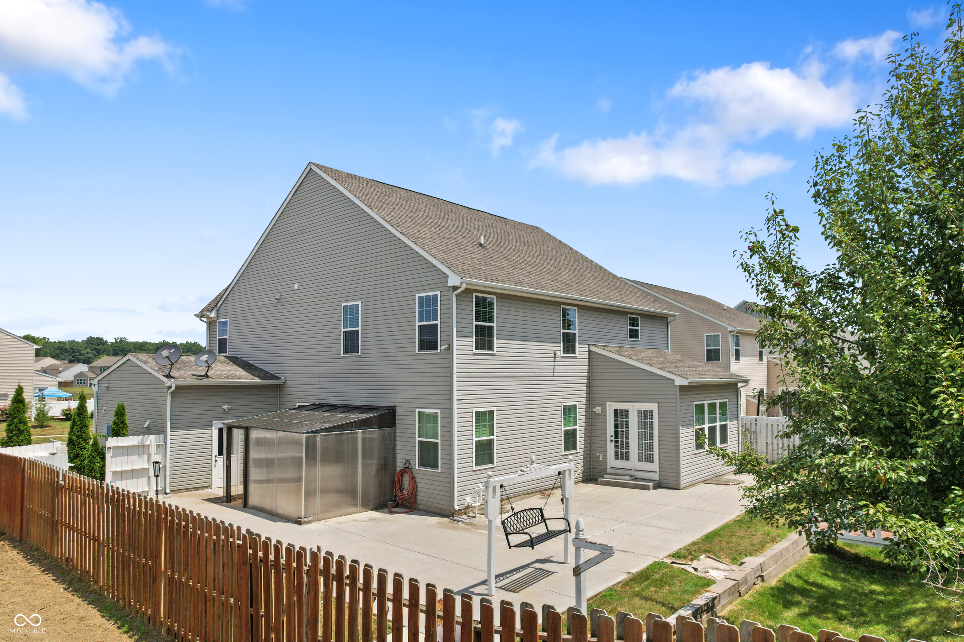 Property Photo:  2833 Holiday Way  IN 46143 