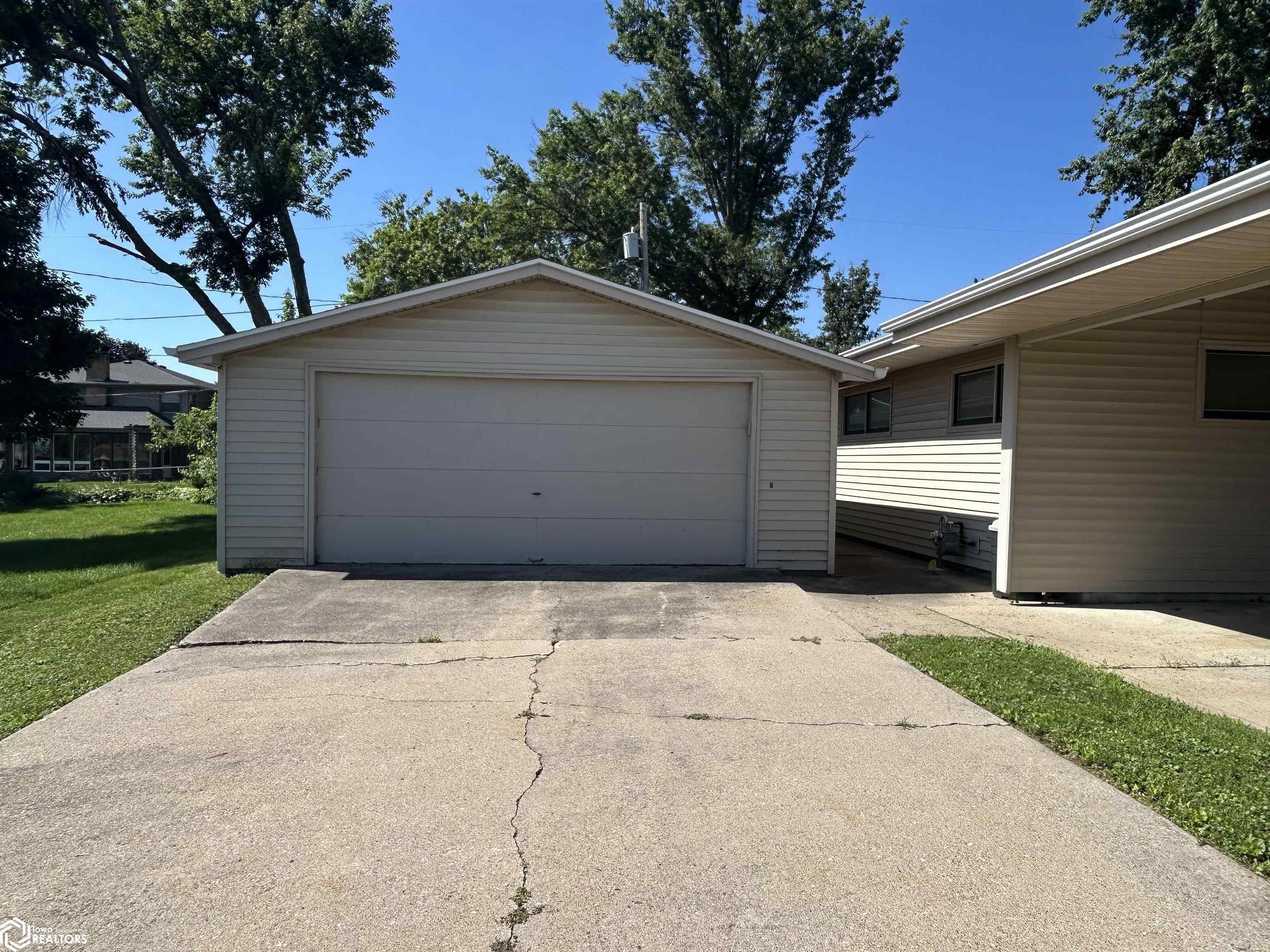 Property Photo: 10 W Olive Street IA 50158
