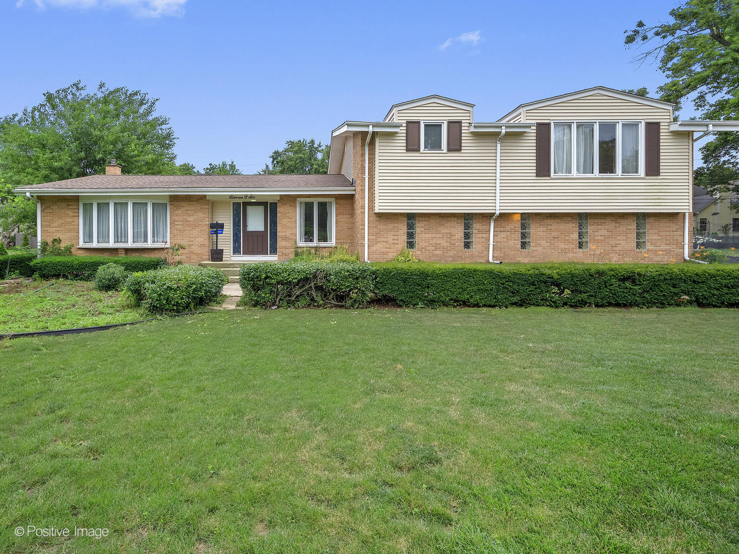 1106 E North Path  Wheaton IL 60187 photo