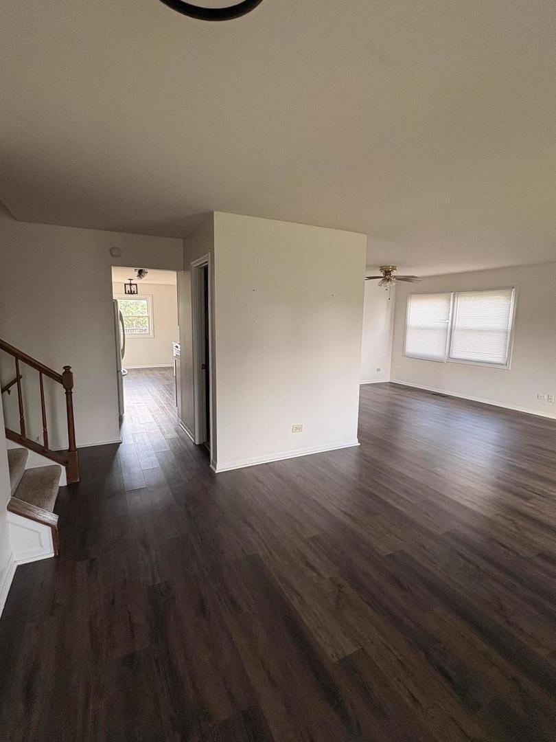 Property Photo: 619 Belair Court IL 60188