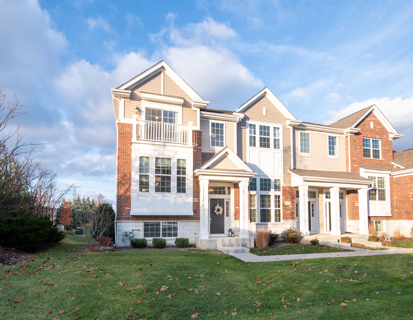 Property Photo: 4477 Monroe Court IL 60564