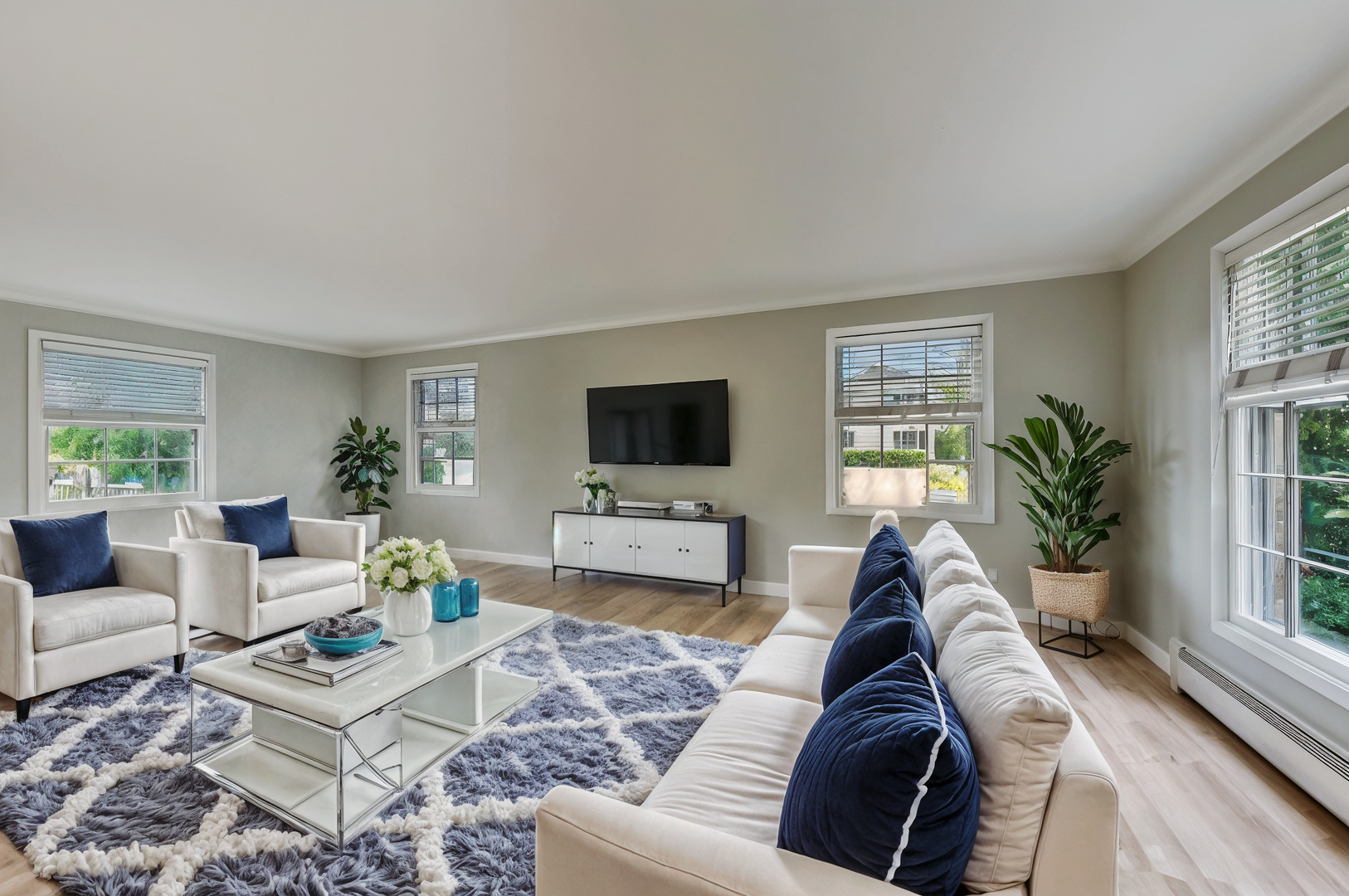 Property Photo: 1501 E Greenwood Drive IL 60056