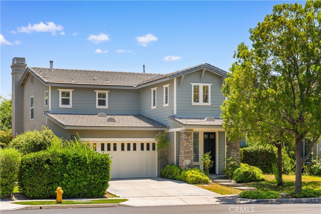 Property Photo: 39886 Worthington Pl CA 92591