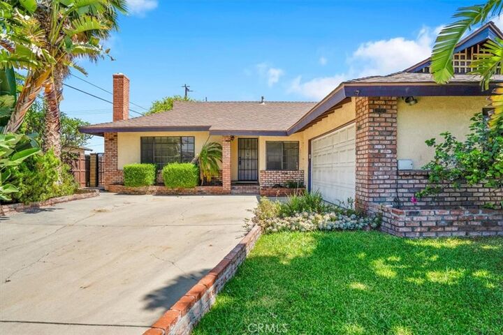 Property Photo:  11903 Groveside Avenue  CA 90604 