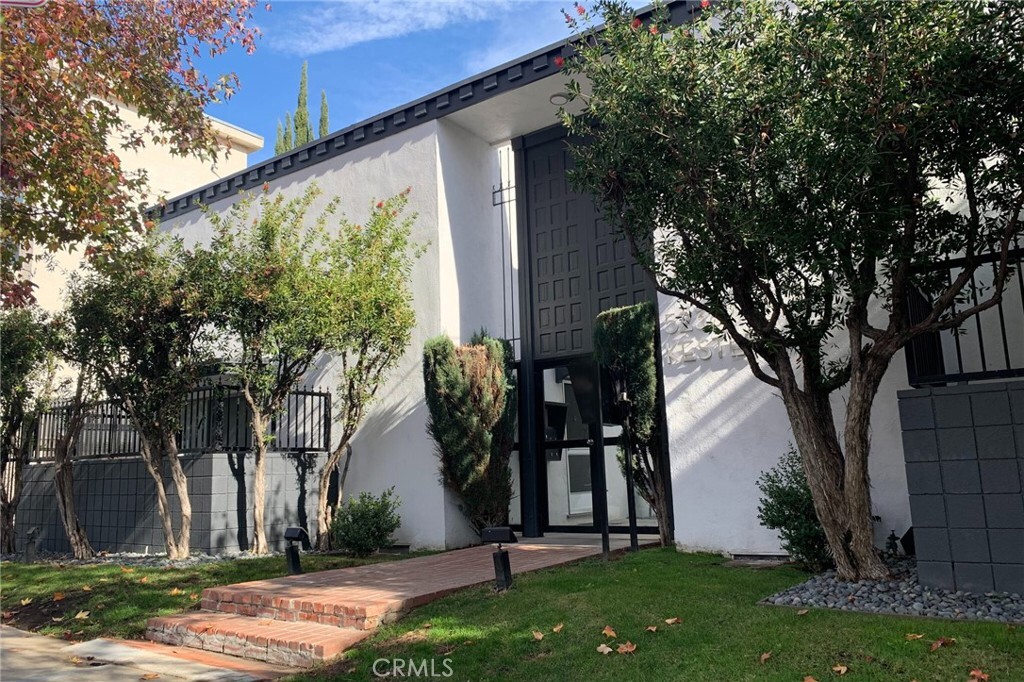5236 Kester Avenue 6  Sherman Oaks CA 91411 photo