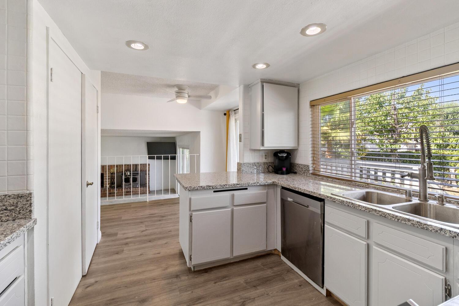 Property Photo: 3421 Corbin Way CA 95827
