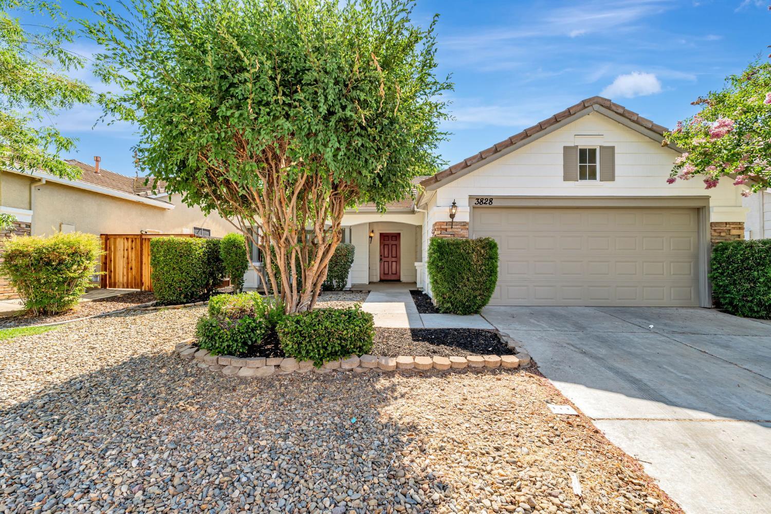 Property Photo: 3828 Tern Court CA 95340
