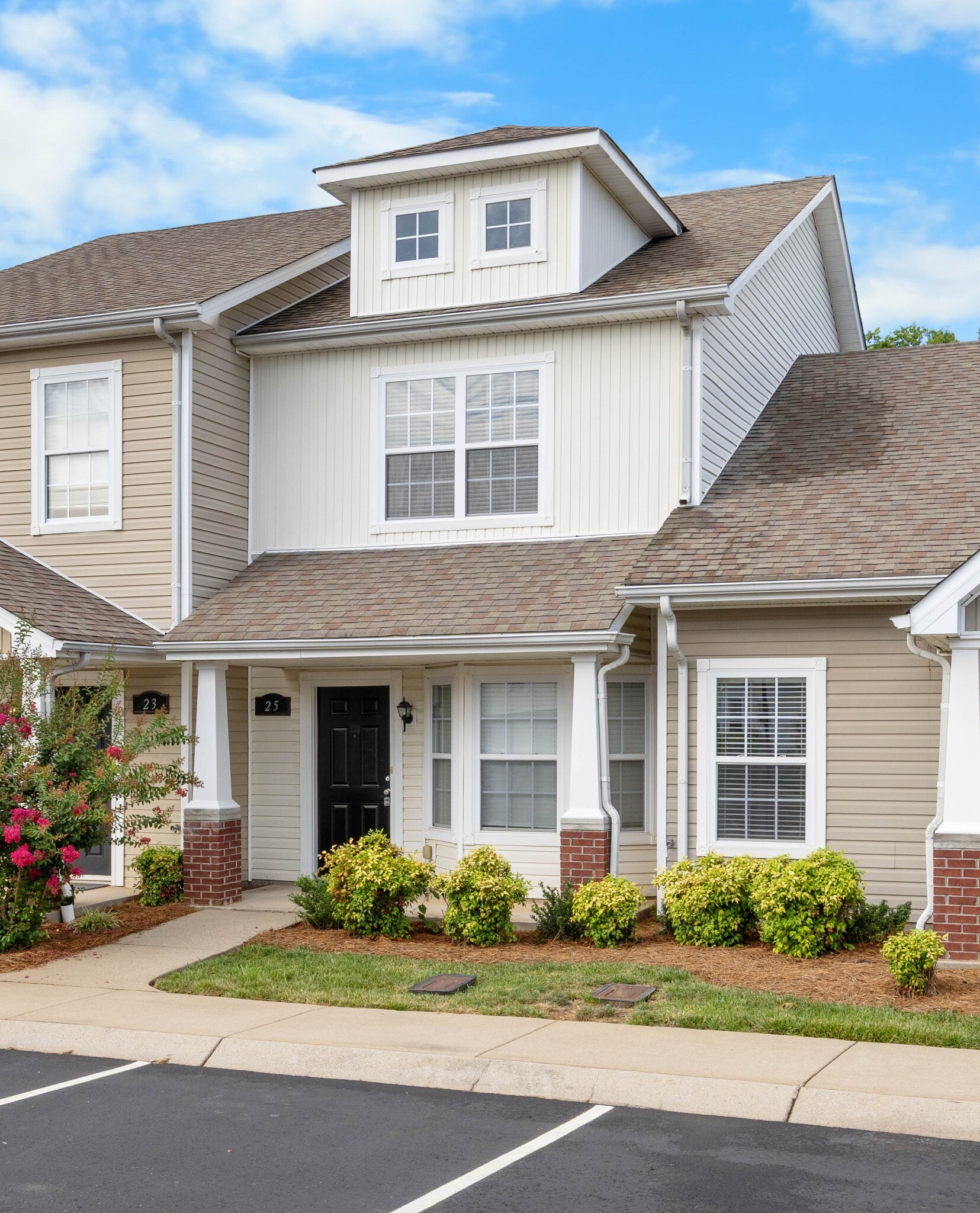Property Photo: 25 Ellington Ter TN 37040