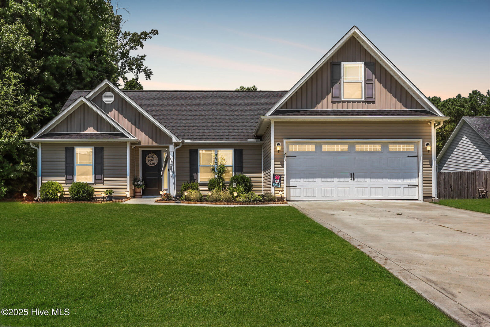 Property Photo:  203 Shady Willow Lane  NC 28546 