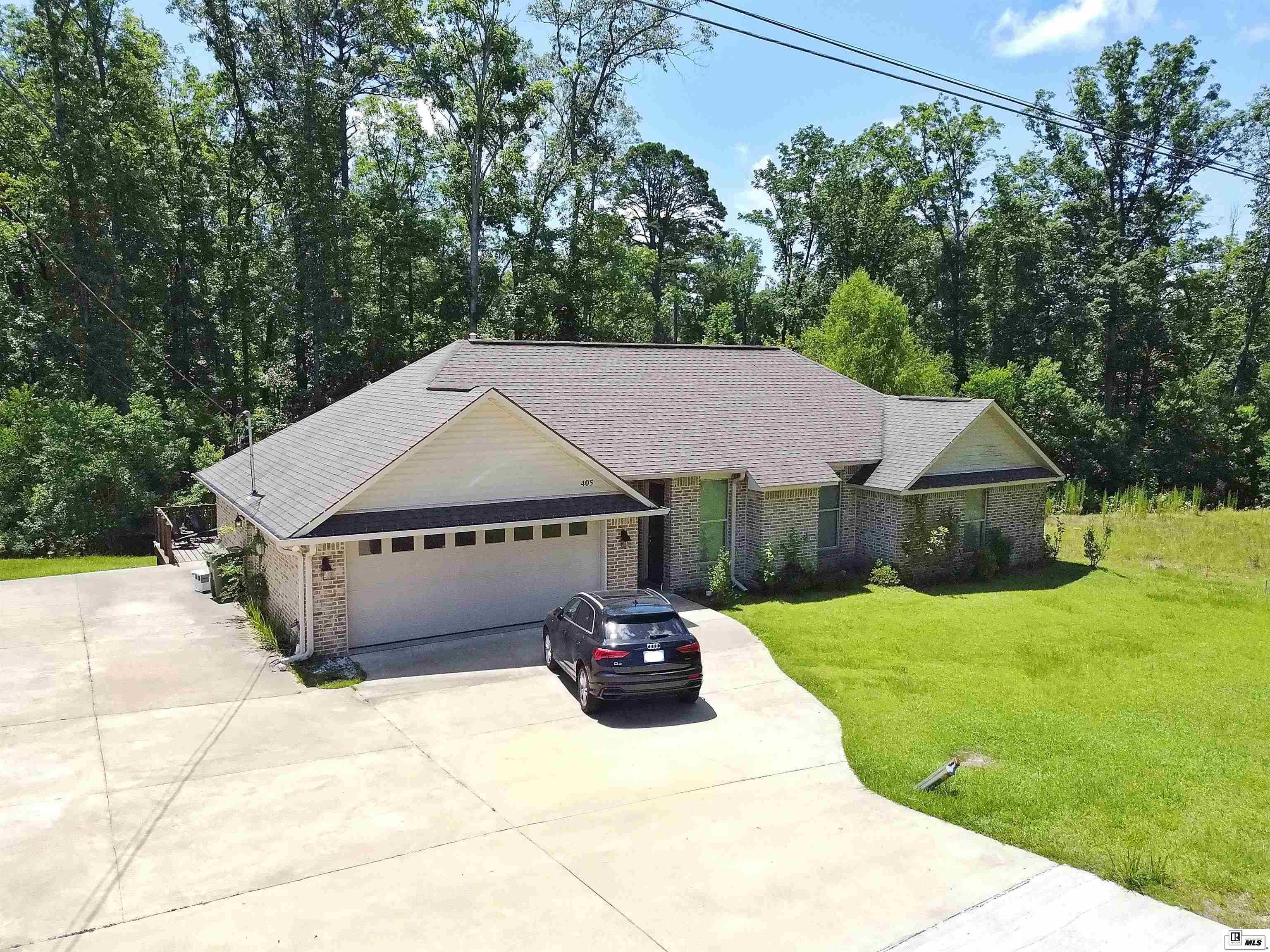 Property Photo: 405 Barber Drive LA 71270