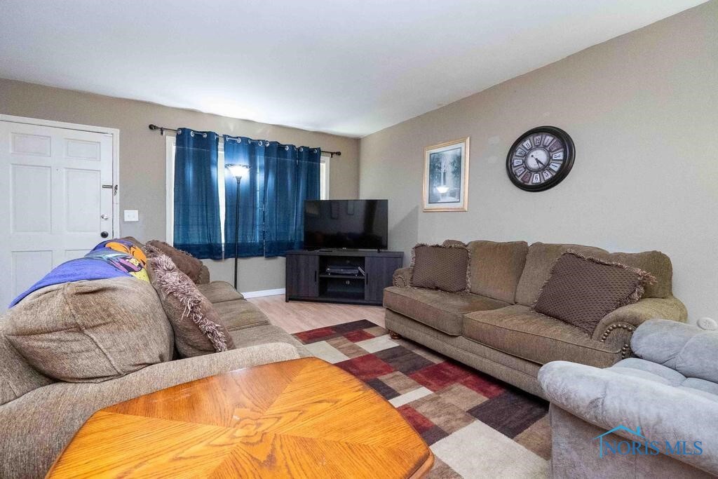 Property Photo:  2731 Greenacre Drive  OH 45840 
