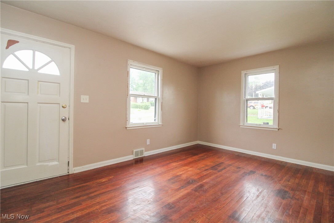 Property Photo: 828 Cornell Avenue OH 44502