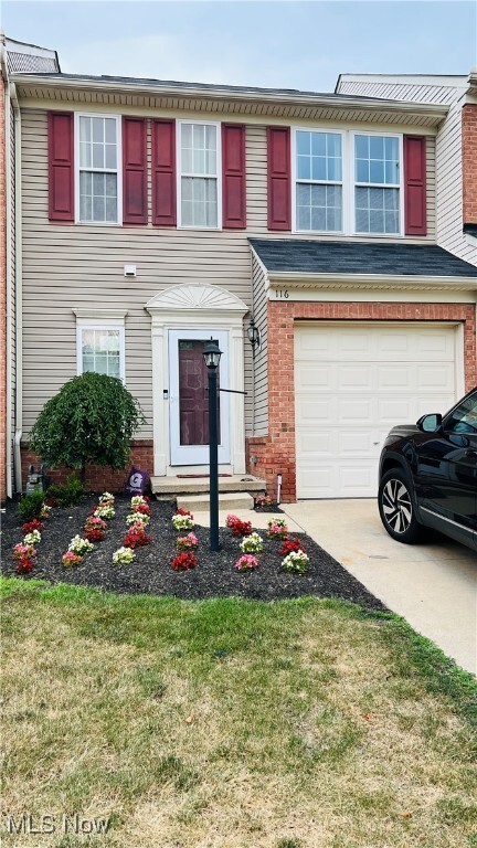 Property Photo:  116 Ledgestone Court  OH 44017 