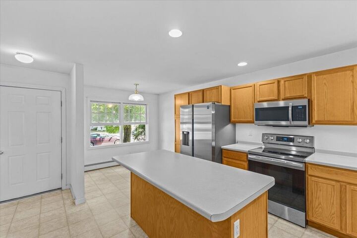 Property Photo:  83 Chelsea Place  VT 05495 