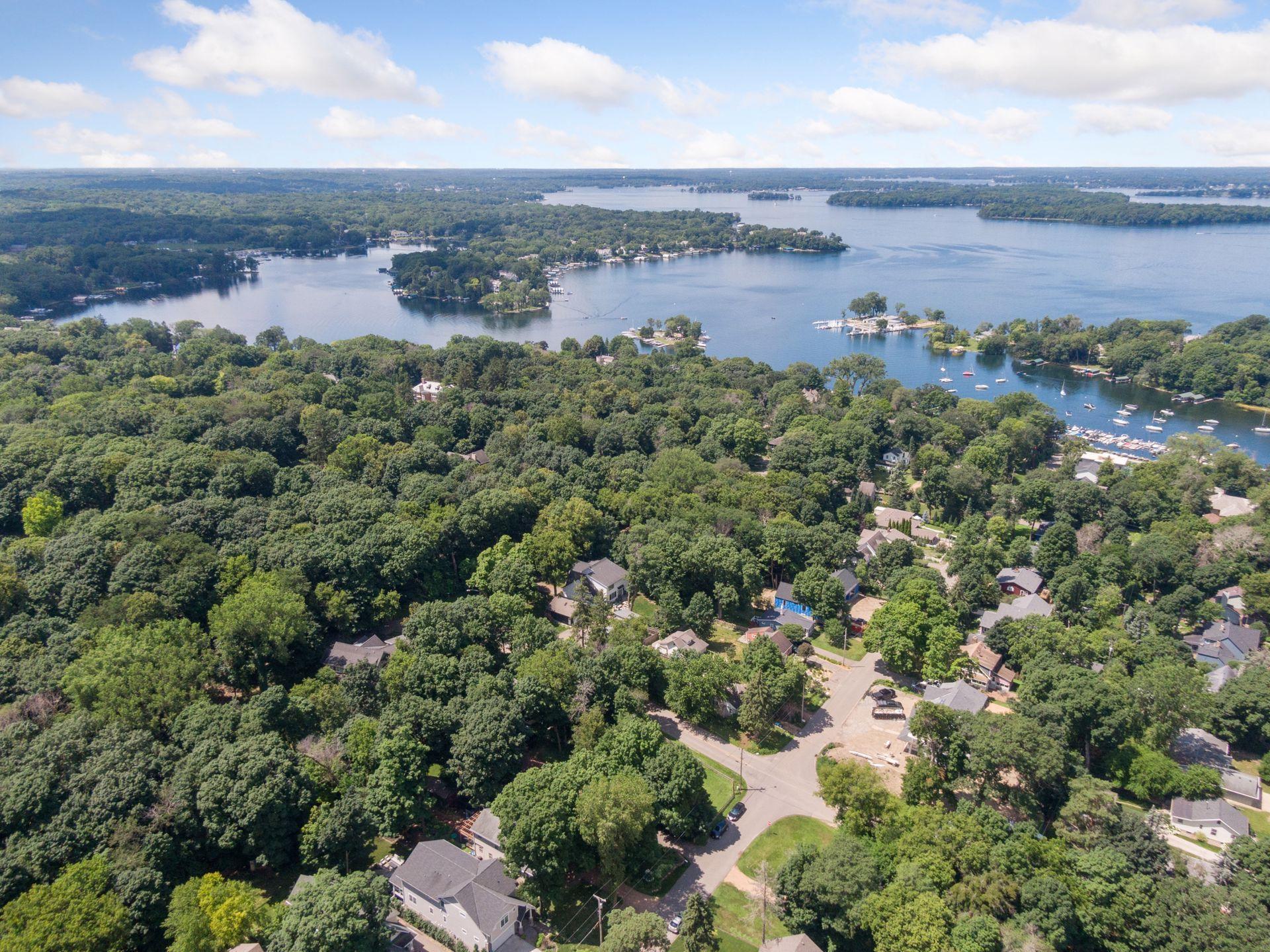 Property Photo: 3815 Deephaven Avenue MN 55391