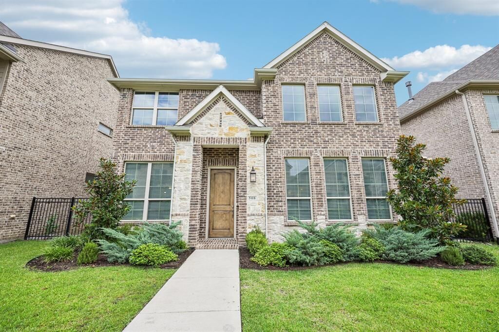 Property Photo:  508 Renaissance Lane  TX 75060 
