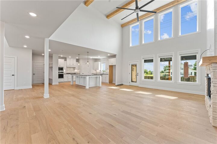 Property Photo: 100 Collins Way AR 72719