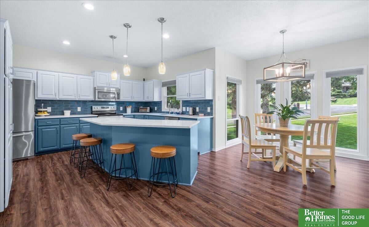 Property Photo:  908 Wicklow Road  NE 68046 