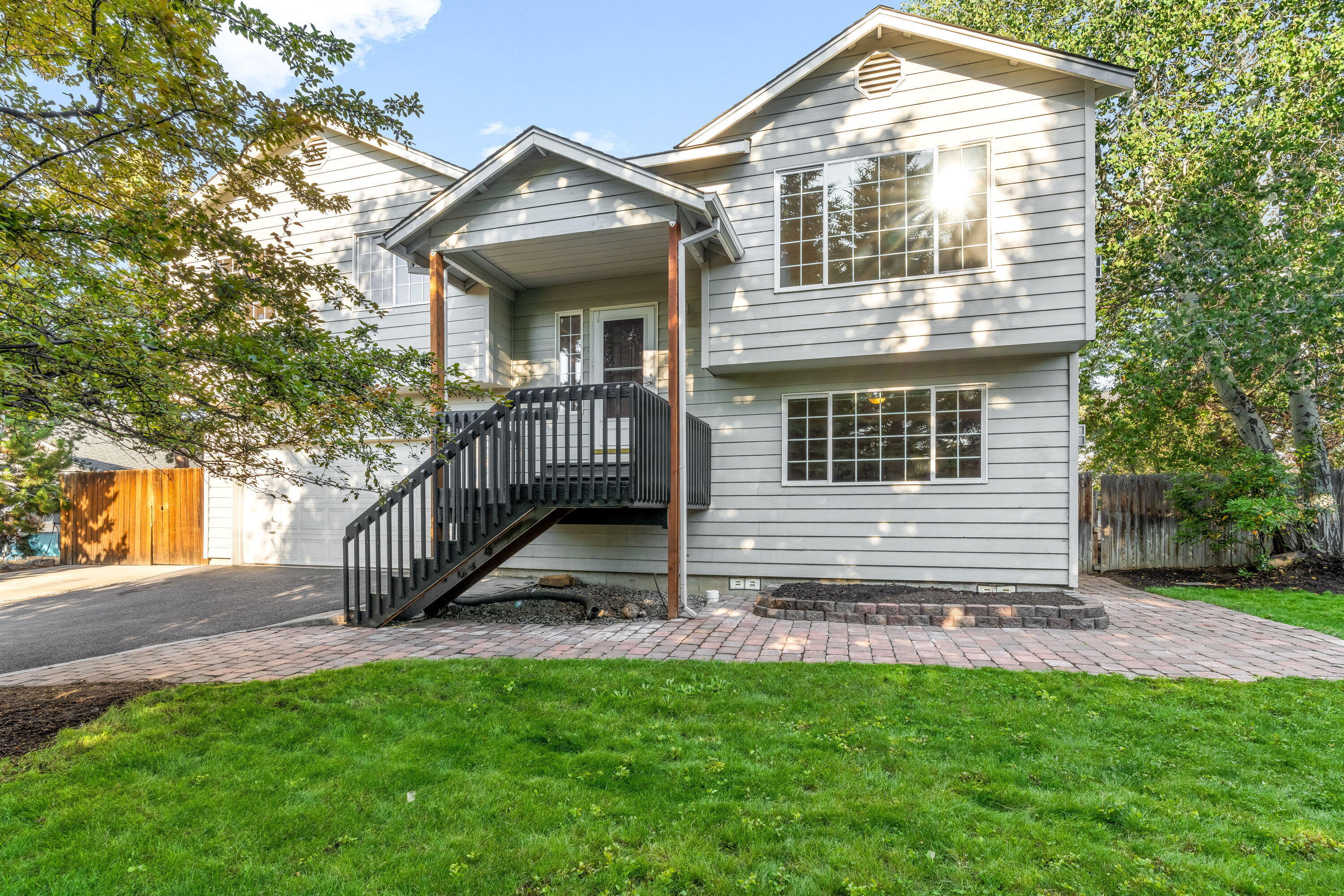 Property Photo: 3147 NE Purcell Boulevard OR 97701