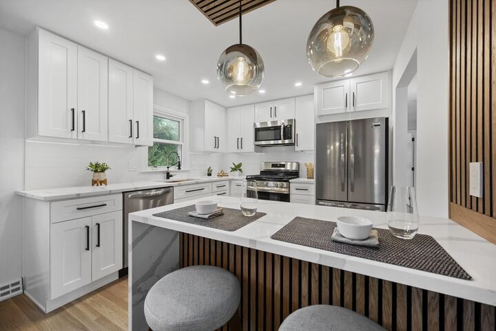 Property Photo:  17 Ledgemont Lane  MA 01904 