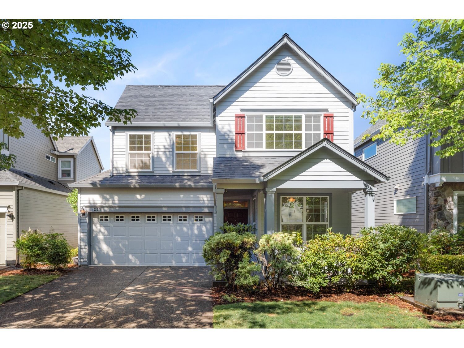 Property Photo: 1053 SE Tamora Ave OR 97123