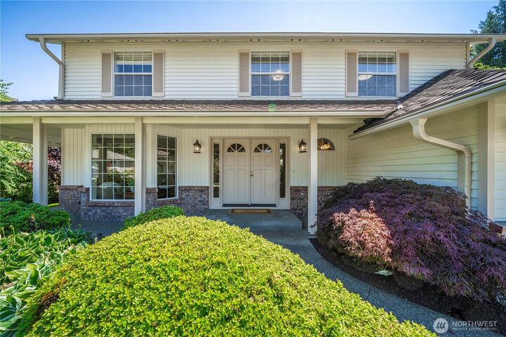 Property Photo: 21627 SE 255th Place WA 98038