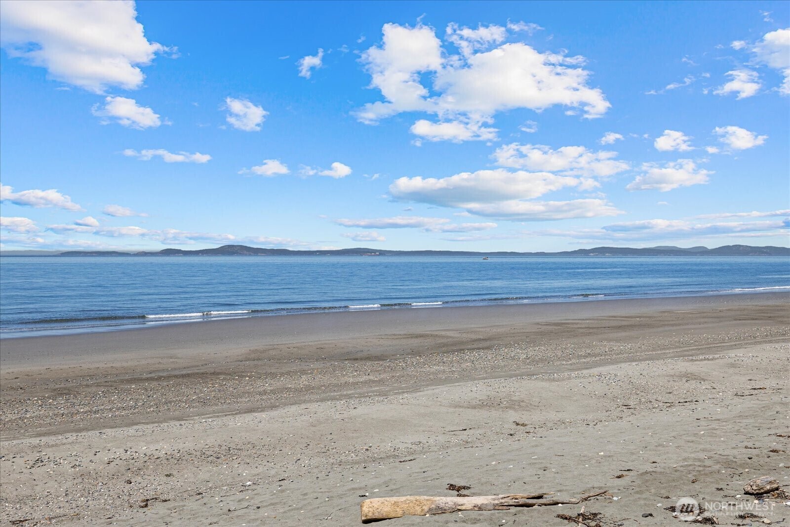 Property Photo: 4951 Surfcrest Drive WA 98277