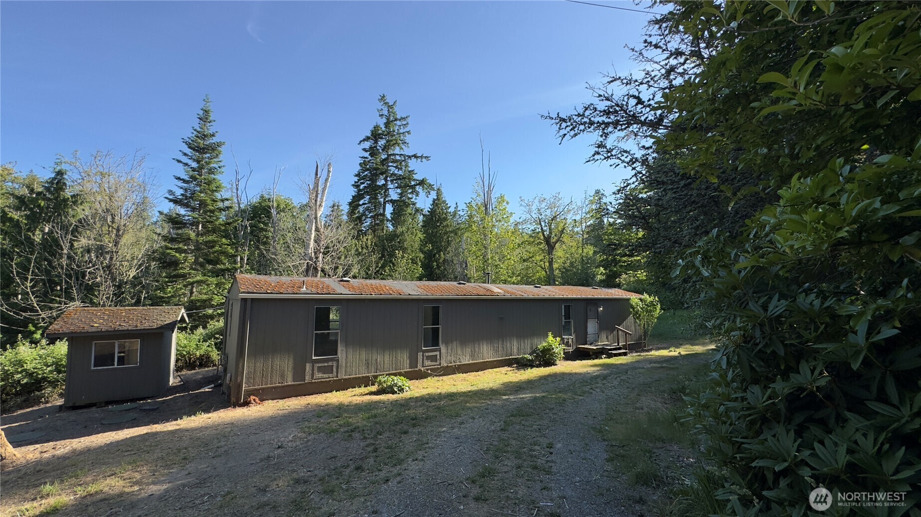 Property Photo: 32 E Mountain View Road WA 98282