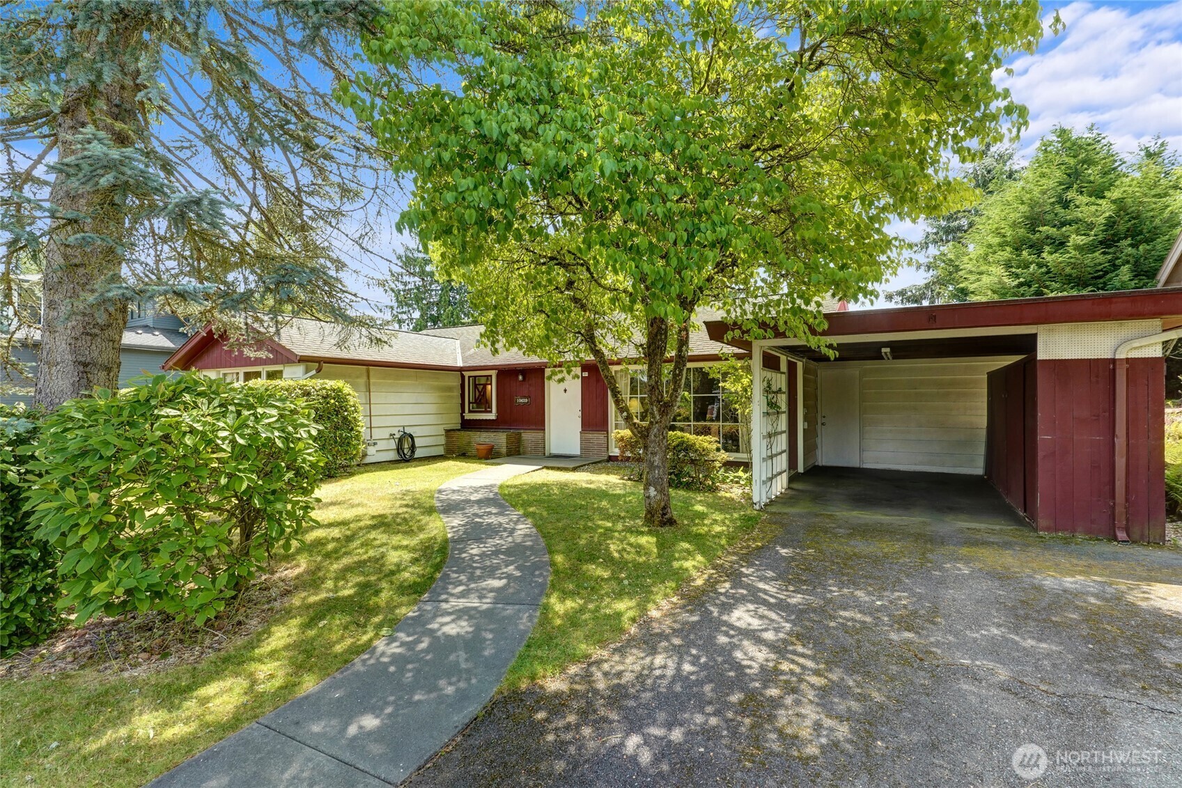 10629 NE 26th Street  Bellevue WA 98004 photo