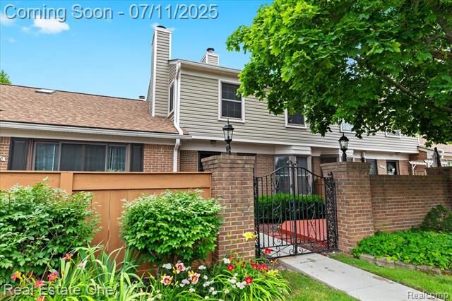 22302 Pondview  Novi MI 48375 photo