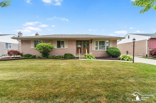 Property Photo: 15930 Drysdale Street MI 48195