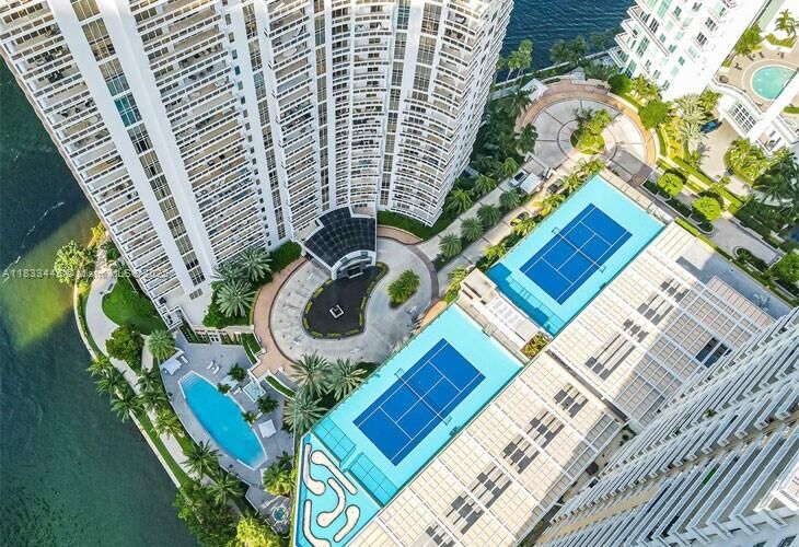Property Photo:  901 Brickell Key Blvd 3307  FL 33131 