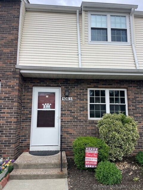 104 North Turnpike Road B  Wallingford CT 06492 photo