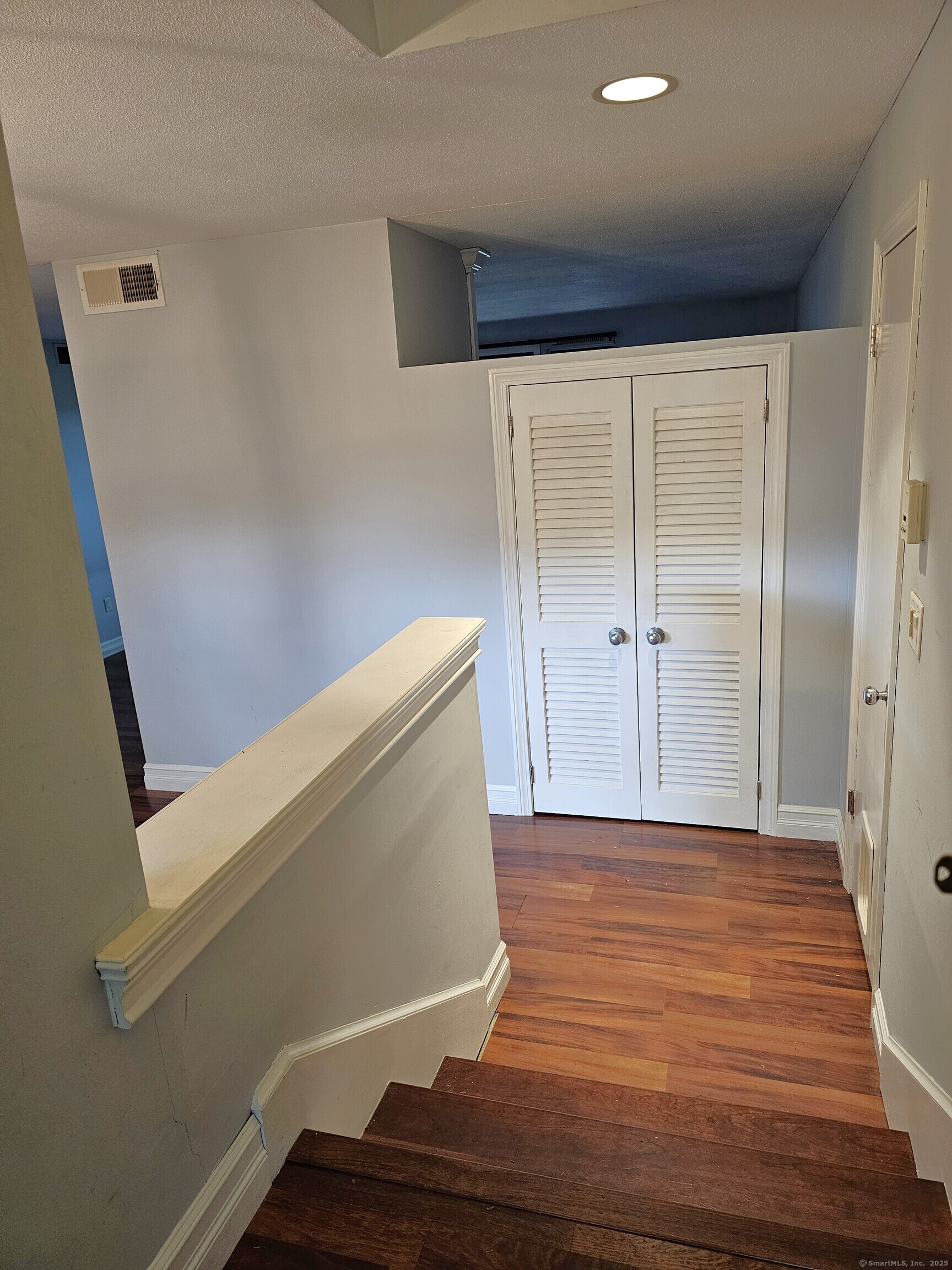 Property Photo: 29 Great Meadow Lane 29 CT 06001