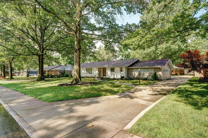 Property Photo:  1923 S Cedarbrook Avenue  MO 65804 
