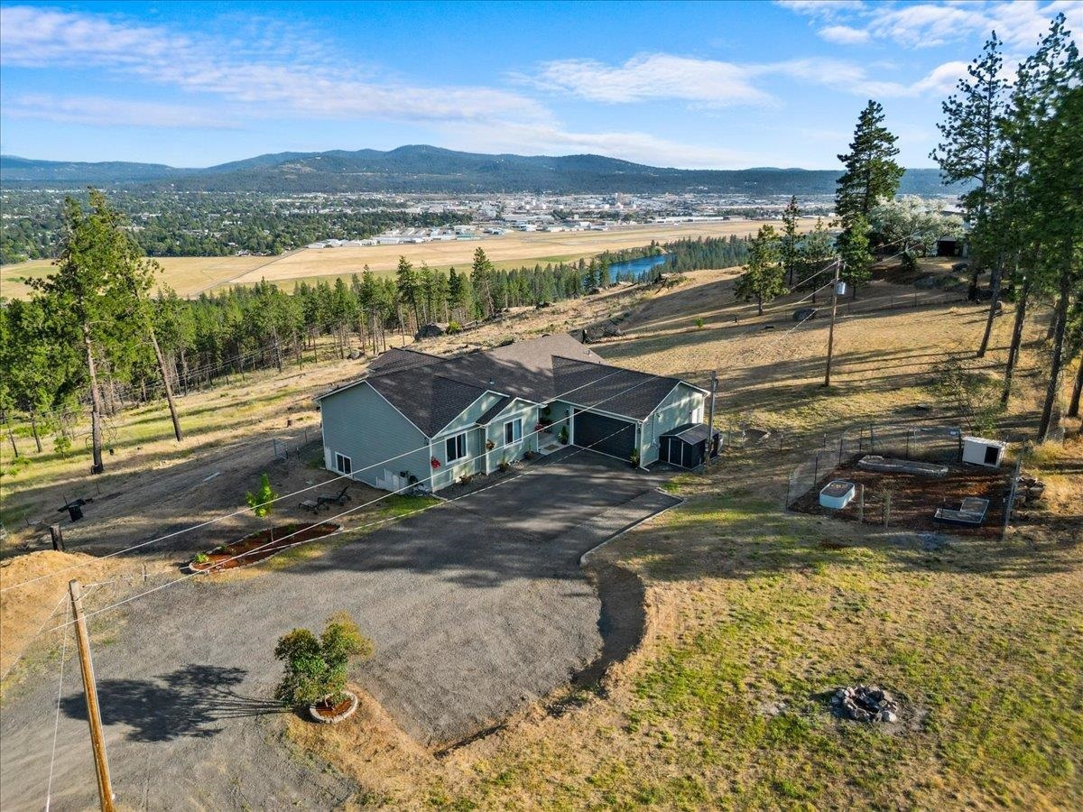 Property Photo:  6628 E Valley Springs Rd  WA 99217 