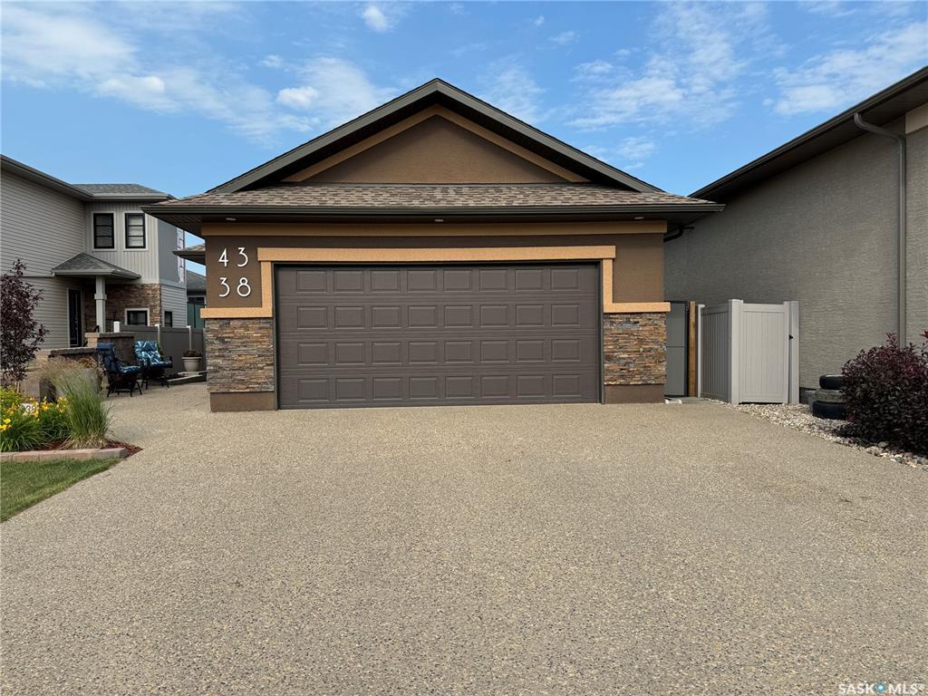 Photo de la propriété: 4338 Skinner Place SK S4W 0A5