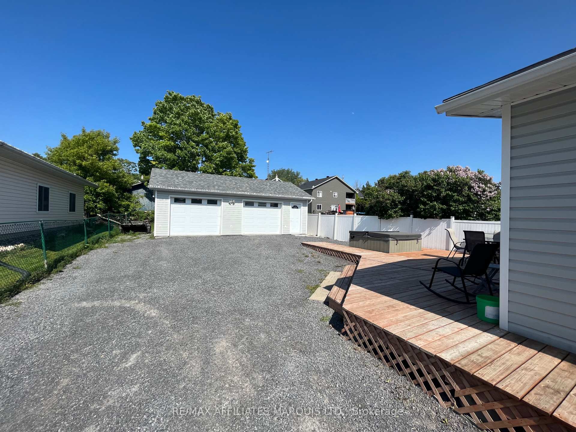 Property Photo: 25 Church Street ON K0C 1W0