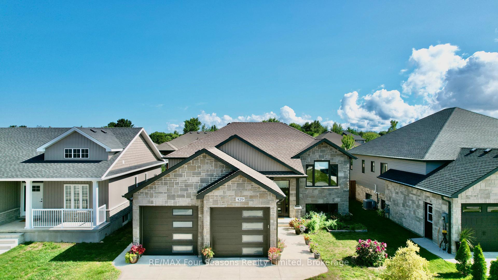 429 Buckby Lane  Saugeen Shores ON N0H 2C1 photo