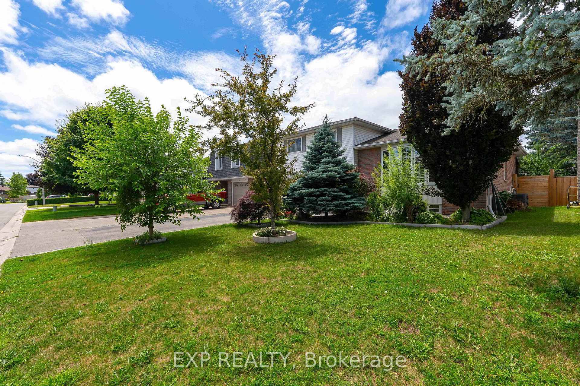 Photo de la propriété: 18 Norman Avenue ON L7J 2R4