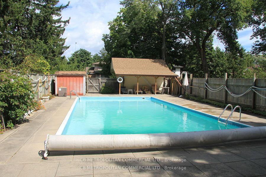 Photo de la propriété: 40 Conlins Road ON M1C 1C3