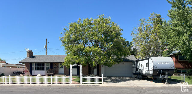 Property Photo:  663 E 485 S  UT 84097 