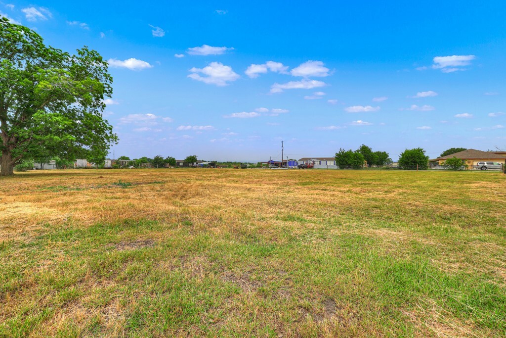 Property Photo: 2100 Mathias Lane TX 78640
